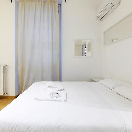 Luminoso Appartamento Con Balcone In Cadorna Milan Exterior photo