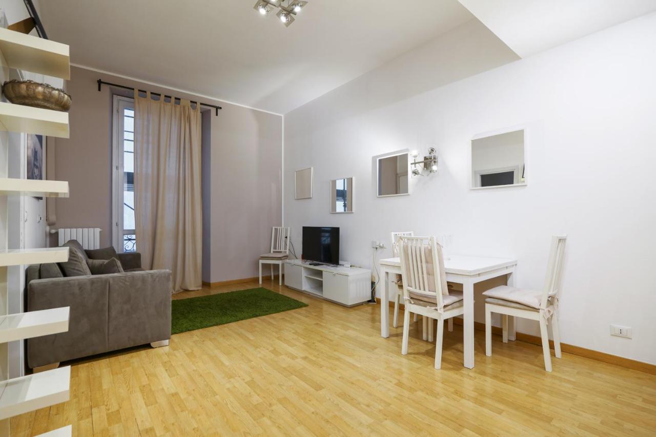 Luminoso Appartamento Con Balcone In Cadorna Milan Exterior photo